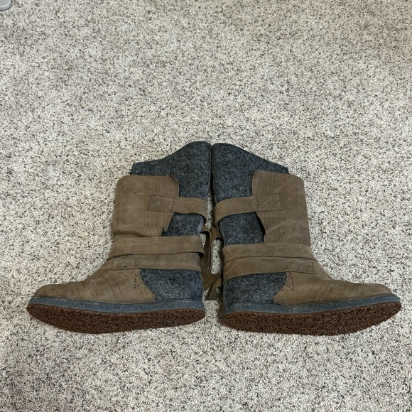 Sorel Chipahko Wool Blend Tall Boots—7 - Picture 8 of 12